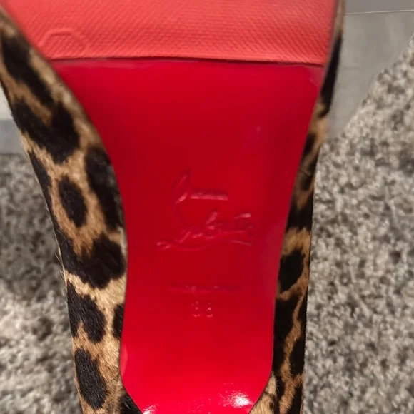 Christian Louboutin Leopard Women's Shoes - Picture 6 of 8